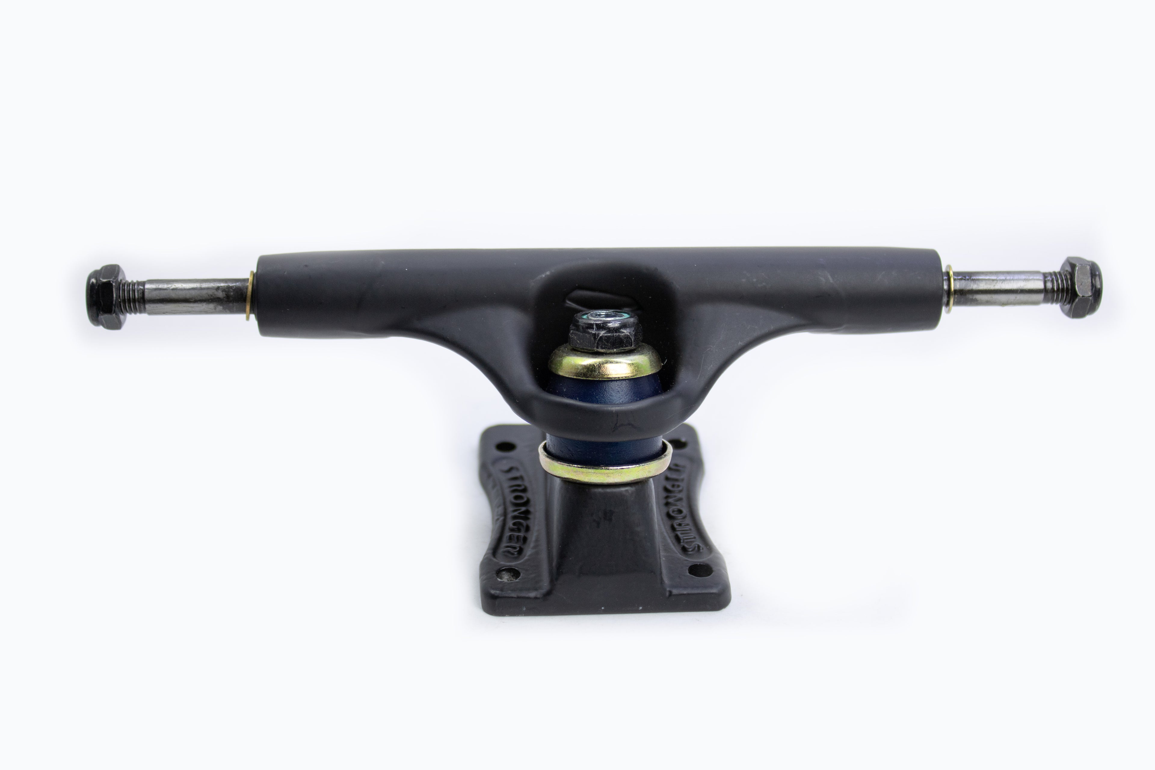 TRUCK STRONGER PRETO - 149MM