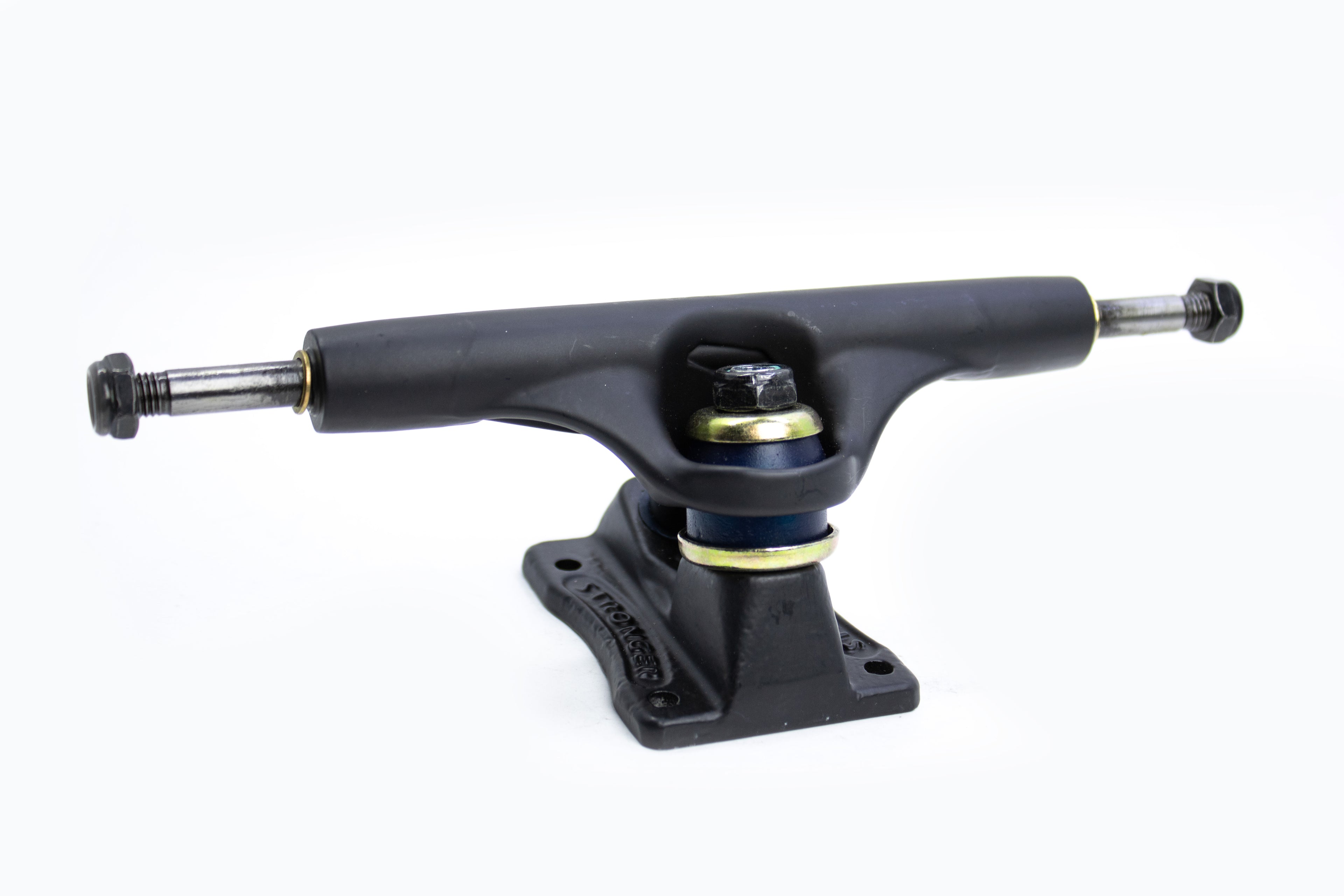TRUCK STRONGER PRETO - 149MM