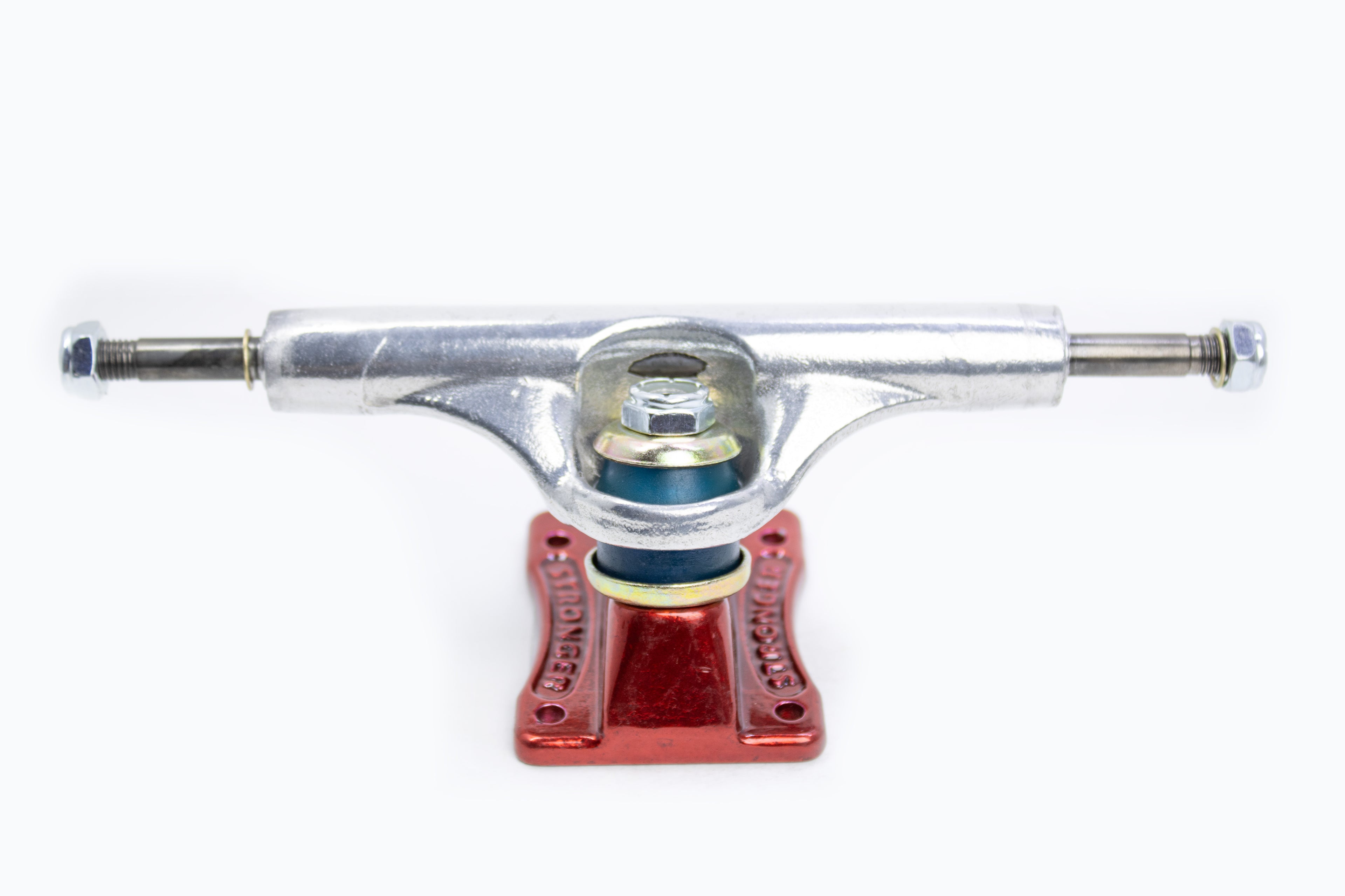 TRUCK STRONGER SKATE POLIDO C/ BASE VERMELHA - 149MM