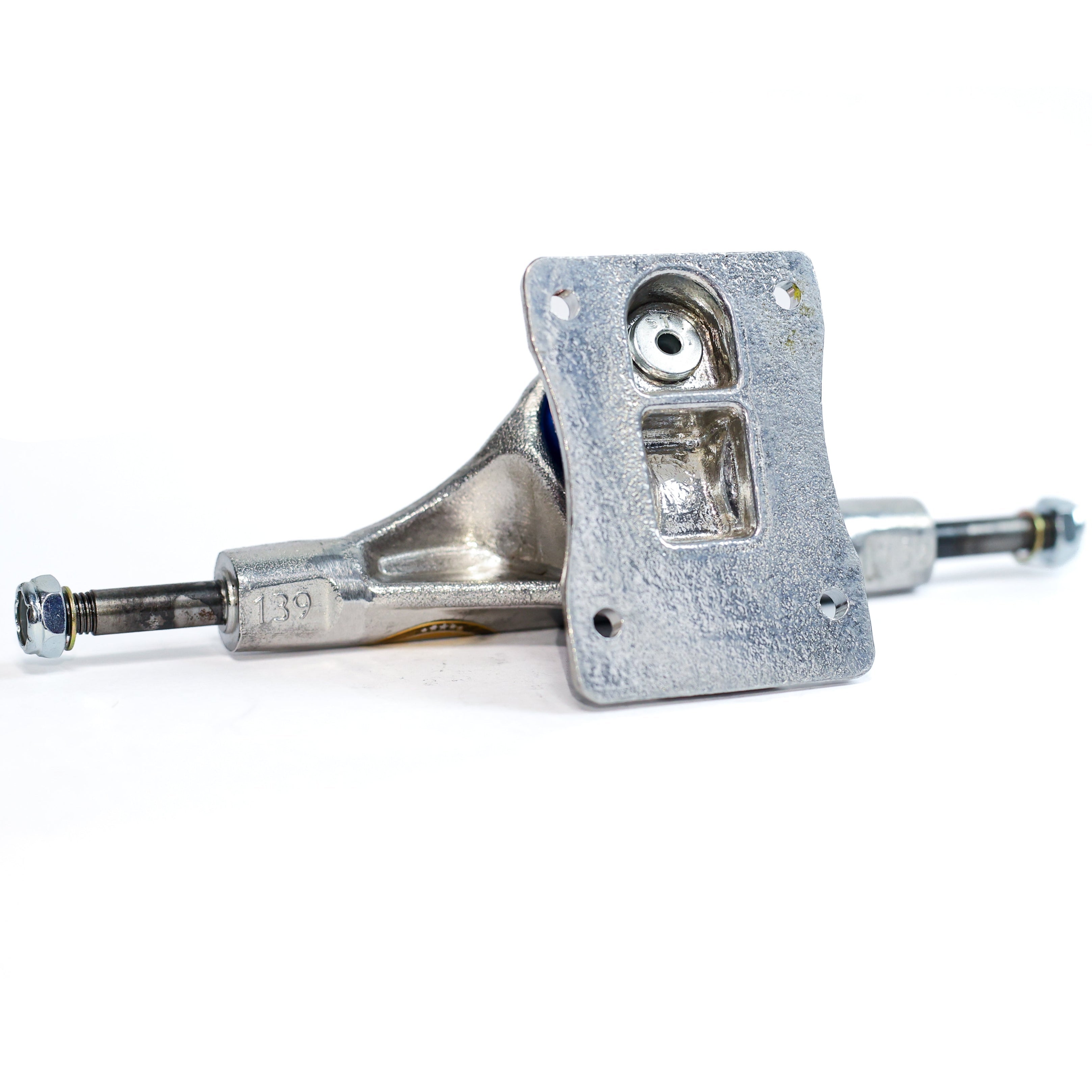 STRONGER TRUCKS PULIDO + GORRA DE REGALO